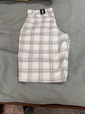 Tony Hawk White Pencil Skirt with Gray Plaid